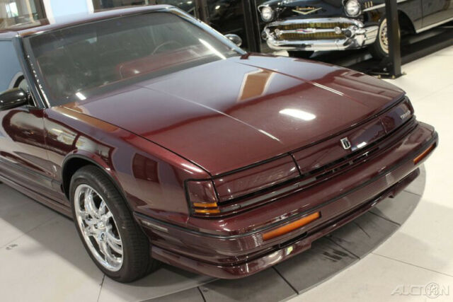 1991 Oldsmobile Toronado 2dr Coupe Trofeo - photo 11