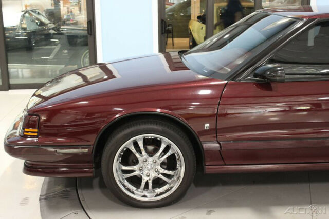 1991 Oldsmobile Toronado 2dr Coupe Trofeo - photo 13