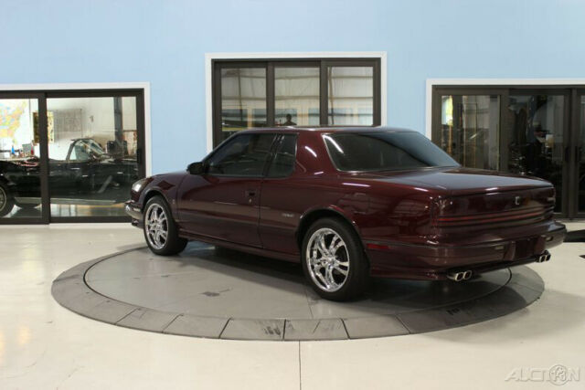 1991 Oldsmobile Toronado 2dr Coupe Trofeo - photo 3