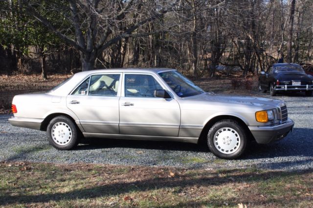 1991 300SE W126 original owner until last summer - books, records 1991 Mercedes-Benz S-Class 300SE
