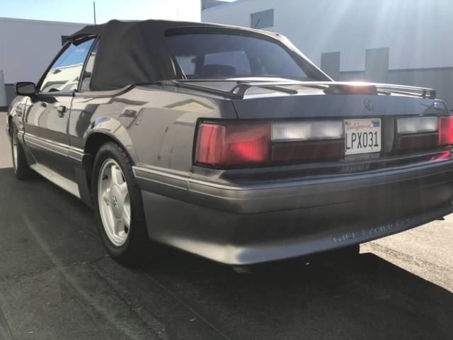 1991 Ford Mustang GT - photo 2