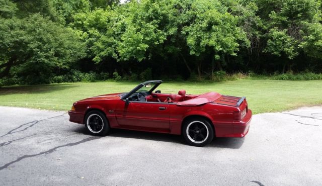 1991 Ford Mustang GT Convertible - photo 11