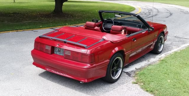 1991 Ford Mustang GT Convertible - photo 2