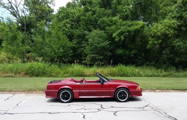 1991 Ford Mustang GT Convertible - photo 3