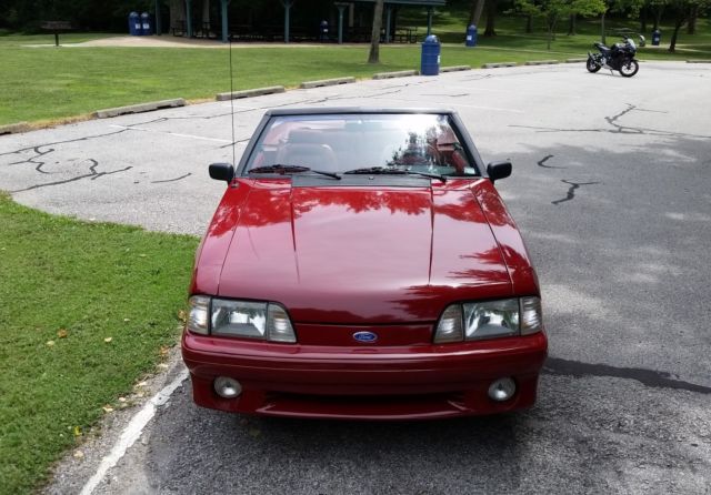1991 Ford Mustang GT Convertible - photo 5