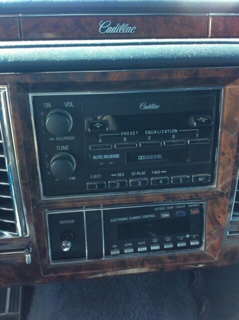 1991 Cadillac Brougham - photo 8