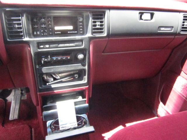 1991 Plymouth Grand Voyager LE - photo 10