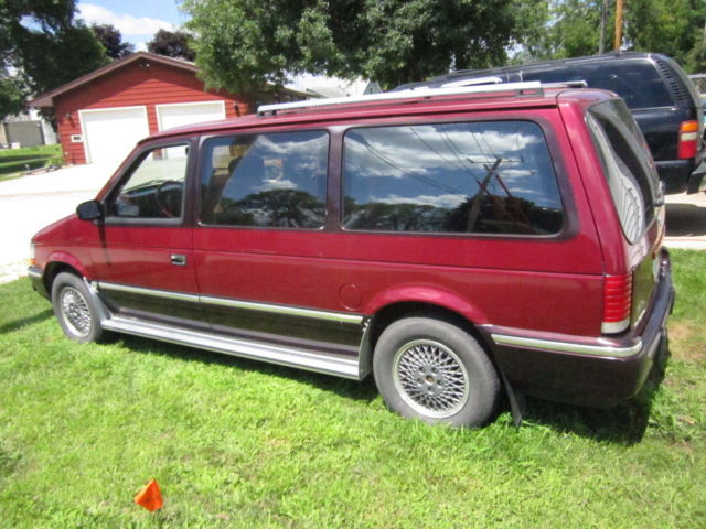1991 Plymouth Grand Voyager LE - photo 12