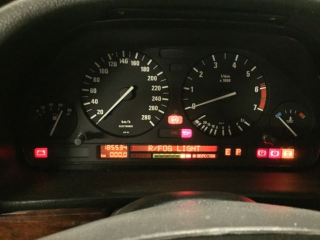 1991 BMW 7-Series Black interior - photo 5