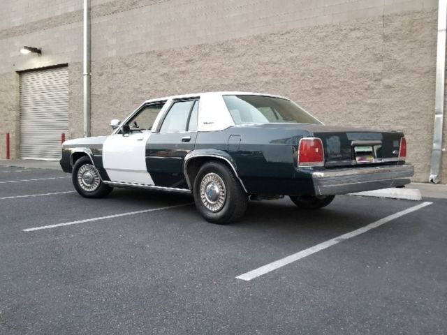 1991 Ford Crown Victoria Police Package - photo 3