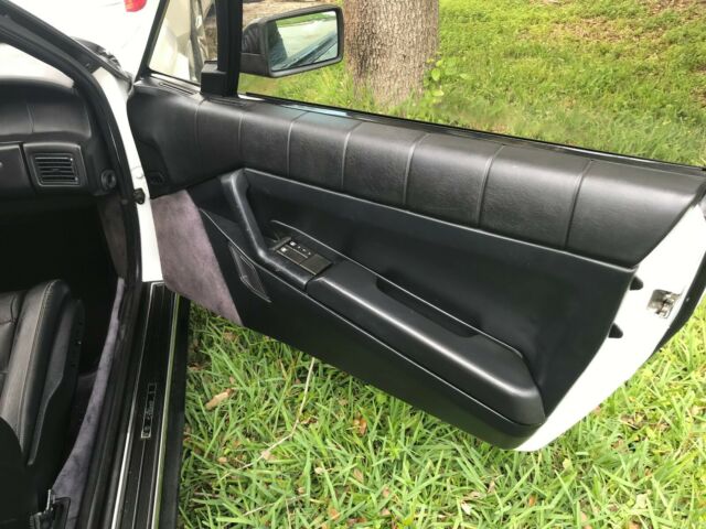 1991 Cadillac Allante - photo 6