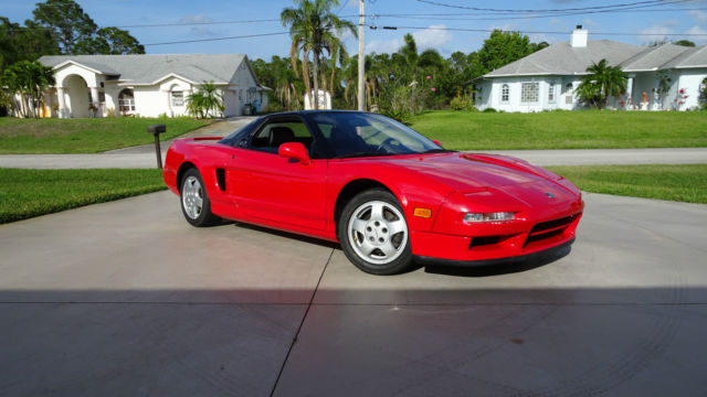 1991 Acura NSX 5-Speed Red/Black 9,792 actual miles! Excellent Condition 1991 Acura NSX 2- door coupe