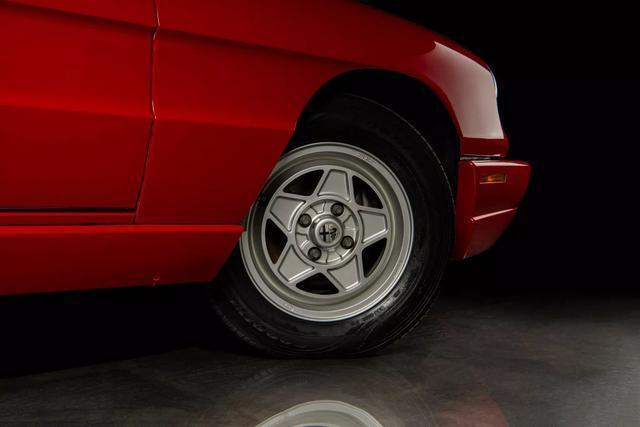 1991 Alfa Romeo Spider Base 2D Convertible - photo 10