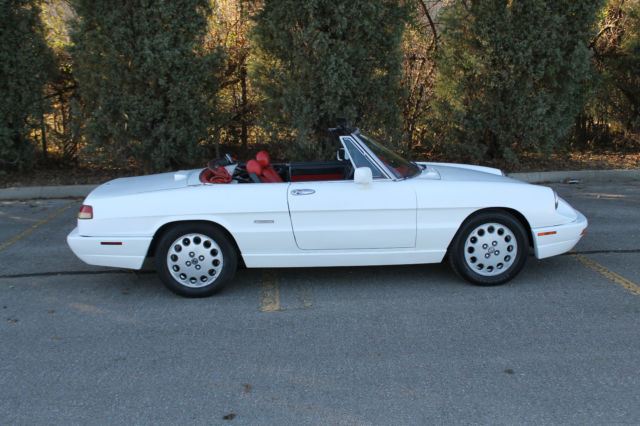 1991 Alfa Romeo Spider Base Convertible 2-Door - photo 4