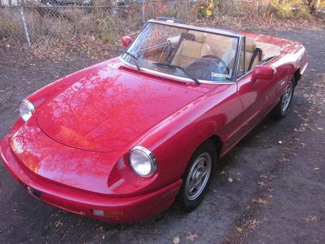 1991 Alfa Romeo Spider Classic convertible 1991 Alfa Romeo Spider