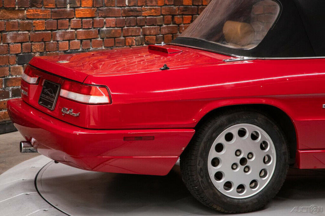 1991 Alfa Romeo Spider - photo 11