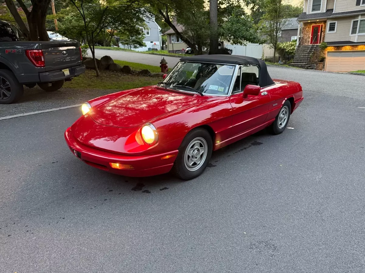 1991 Alfa Romeo Spider Veloce