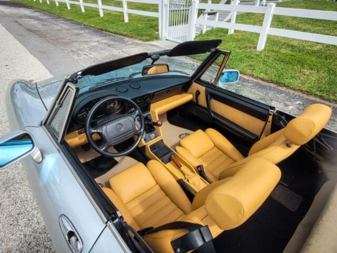 1991 Alfa Romeo Spider - photo 11