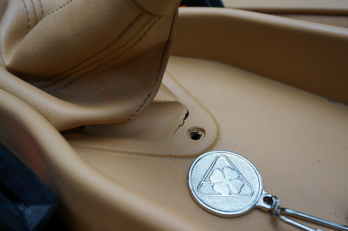1991 Alfa Romeo Spider - photo 10