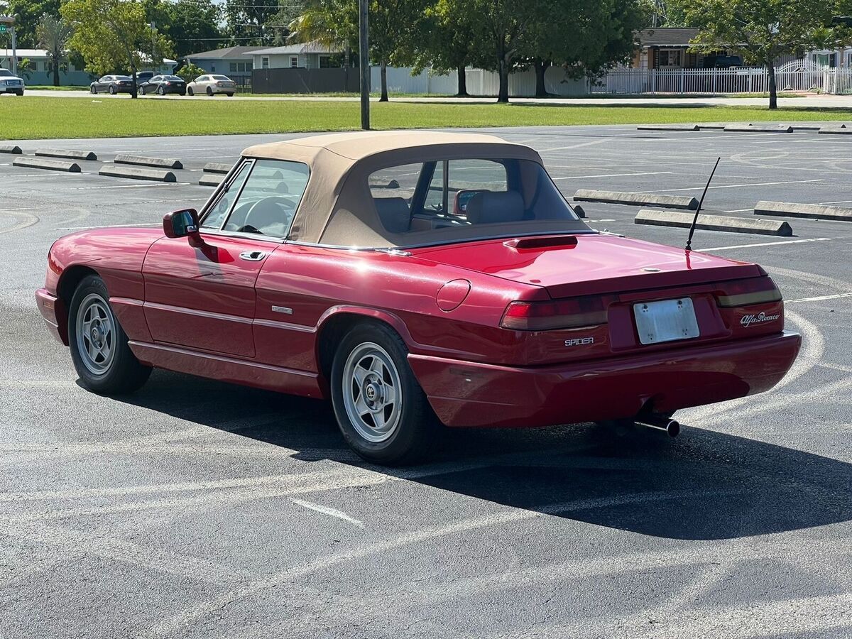 1991 Alfa Romeo Spider Collectors. Original. Survivor - photo 8