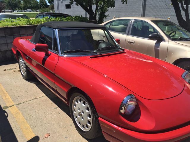 1991 Alfa Romeo Spider Veloce