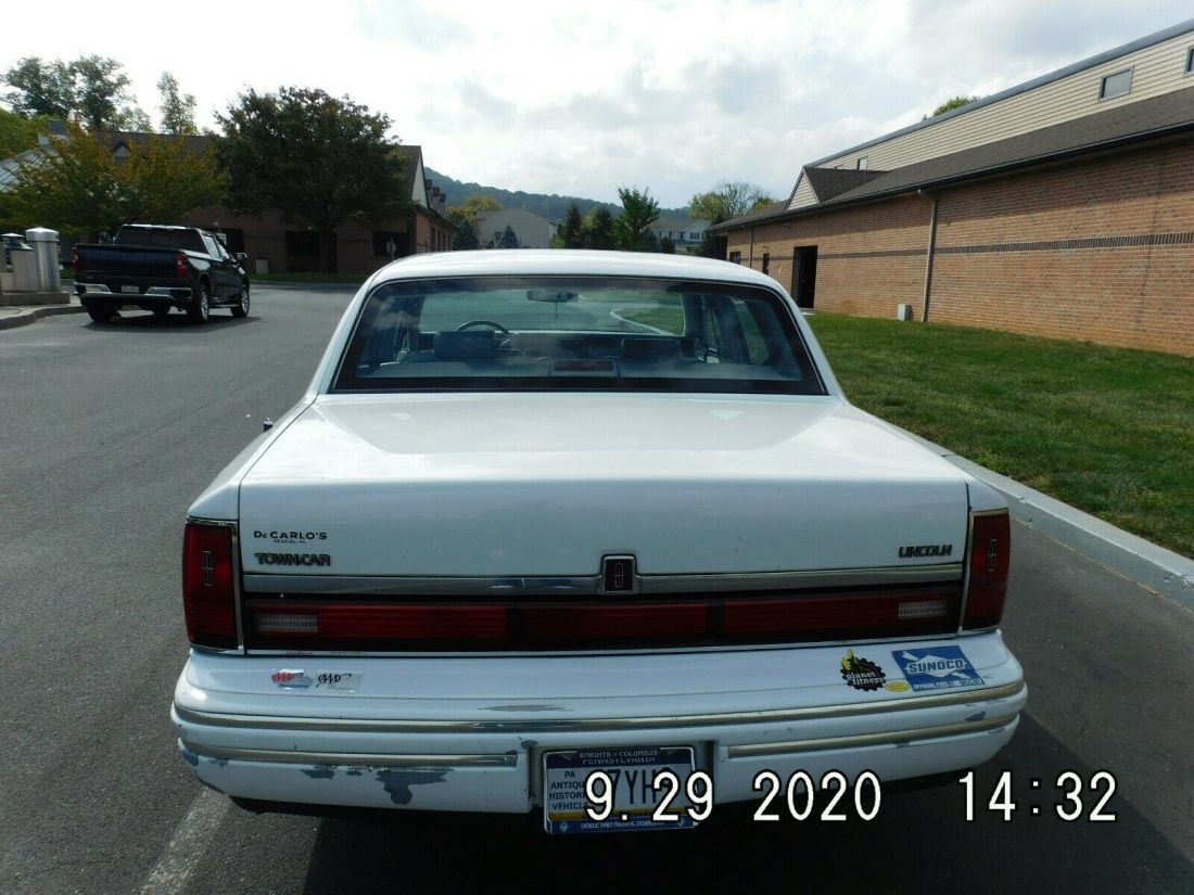 1991 Lincoln Town Car - photo 6