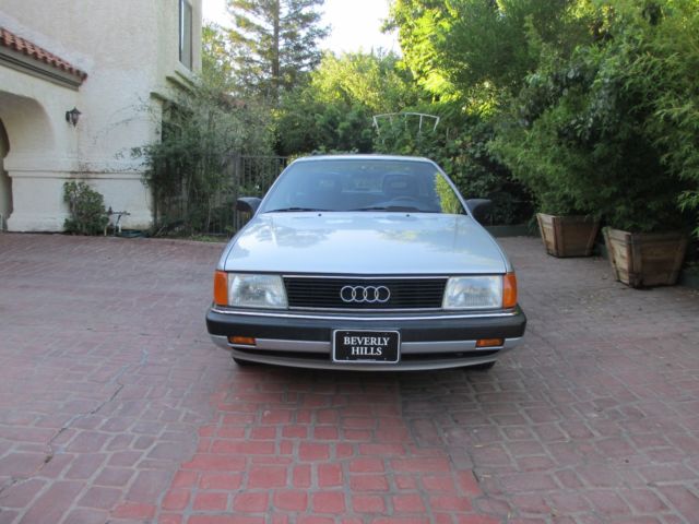 1991 Audi 100 stock