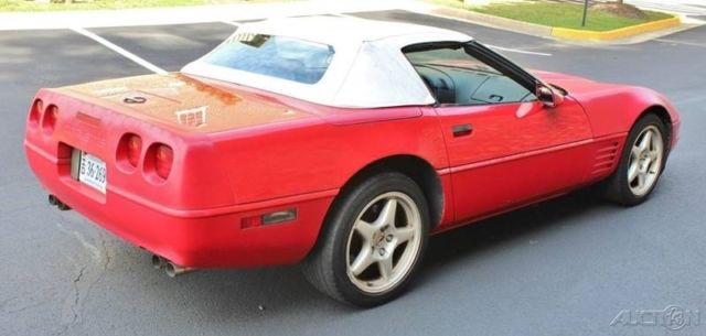 1991 Chevrolet Corvette Base 2dr Convertible - photo 5