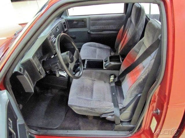 1991 Chevrolet S-10 Base 2dr Standard Cab SB - photo 12