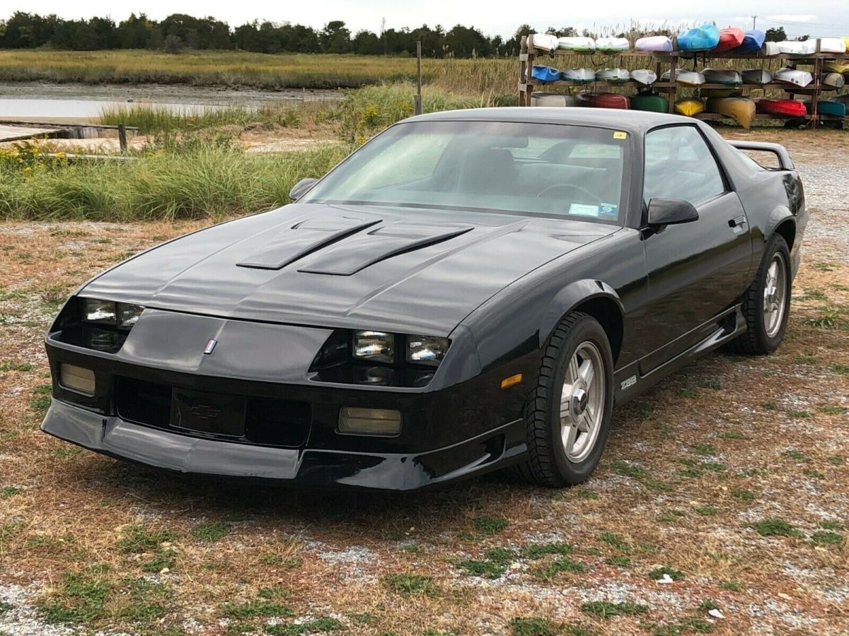 1991 Chevrolet Camaro - photo 2