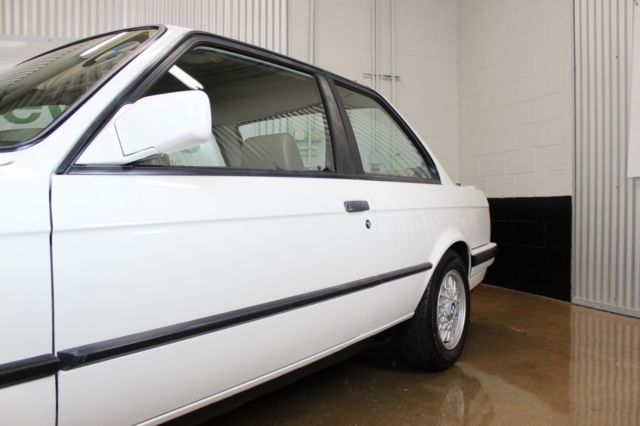 1991 BMW 3-Series 318iS - photo 7