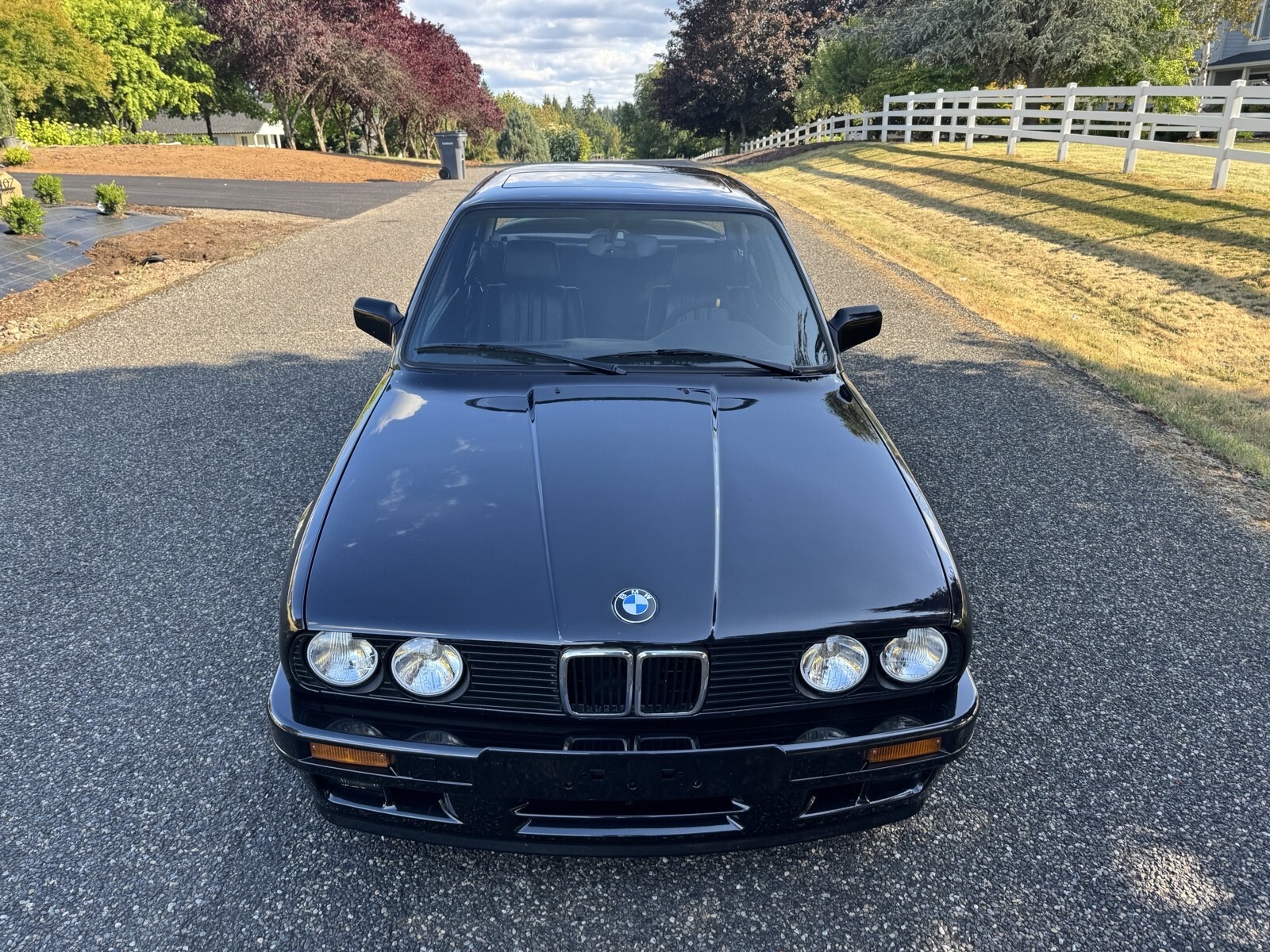 1991 BMW 3 Series 318IS - photo 2