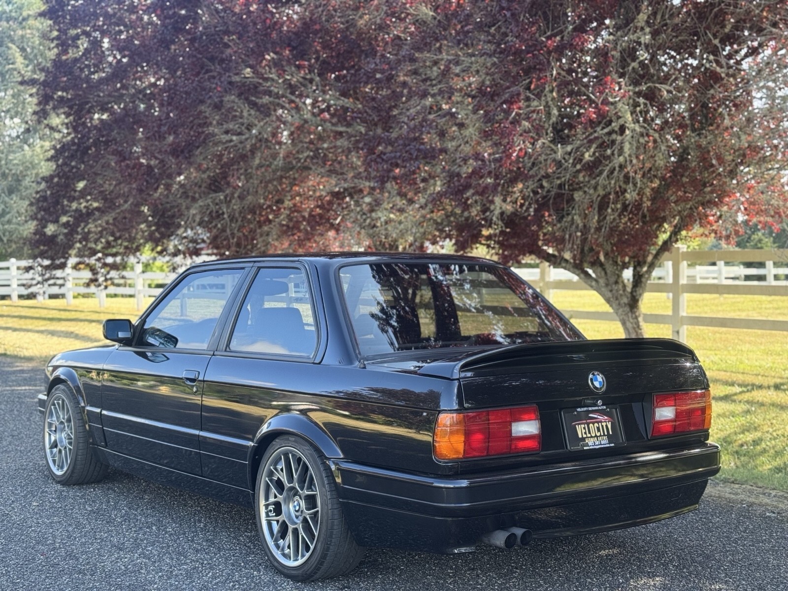 1991 BMW 3 Series 318IS - photo 5