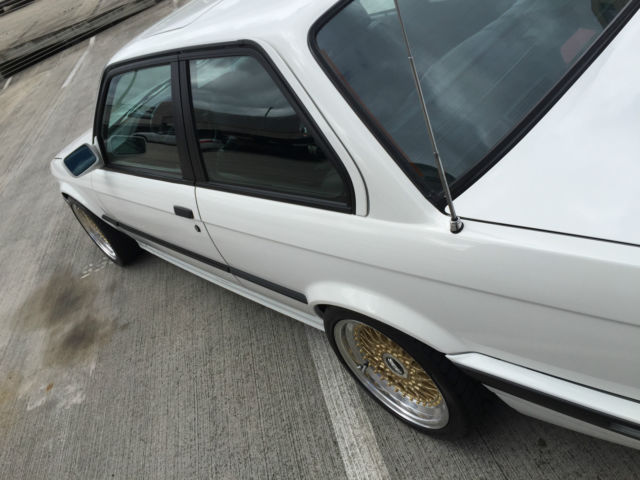1991 BMW 3-Series 318is - photo 3