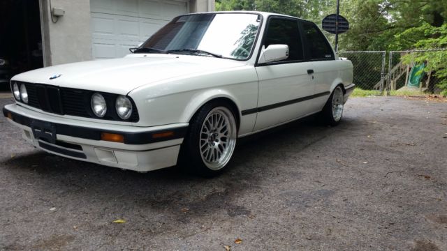 1991 BMW 3-Series 318is - photo 2