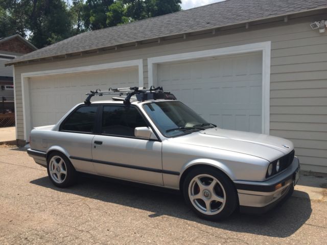 1991 BMW 3-Series 318is - photo 2