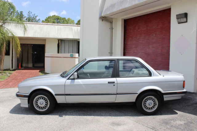1991 BMW 3-Series 318iS E30 Coupe 5-speed 4.44 LSD - photo 4