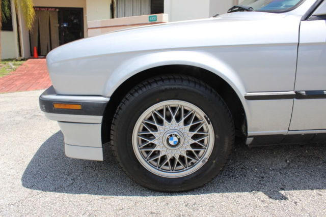 1991 BMW 3-Series 318iS E30 Coupe 5-speed 4.44 LSD - photo 9