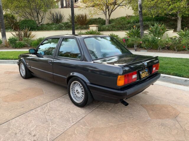 1991 BMW 3-Series 318is - photo 6