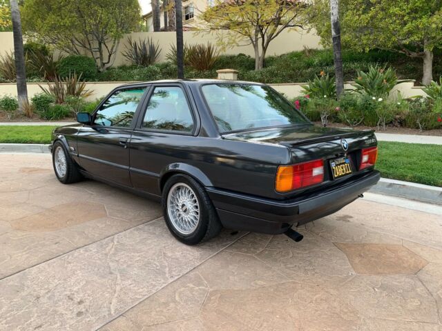 1991 BMW 3-Series 318is - photo 9
