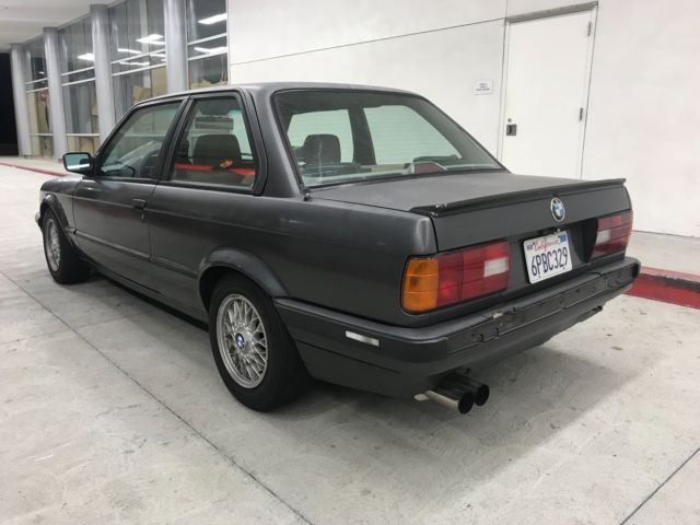 1991 BMW 3-Series 318is - photo 4