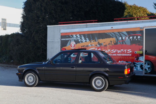 1991 BMW 3-Series 318is - photo 2