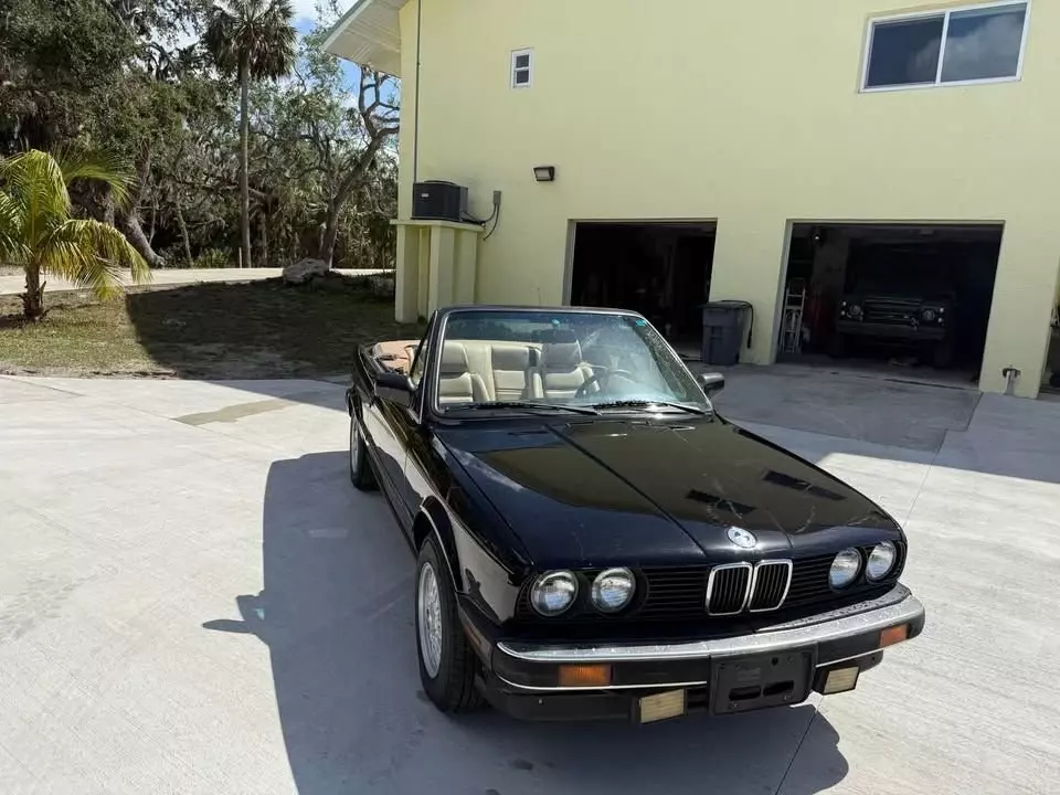 1991 BMW 325Ci Convertible 1991 BMW 325Ci Inline 6 Convertible, Black/Tan, Drives Excellent