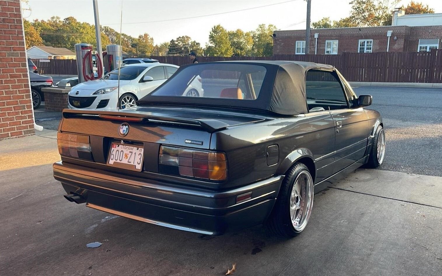 1991 BMW 325i Rare M-Tech II, Final-Year E30, H&R Lowered, No Rust - photo 5