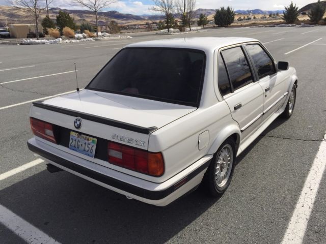 1991 bmw 325ix e30 5 Speed *no reserve* 1991 BMW 3-Series 325ix