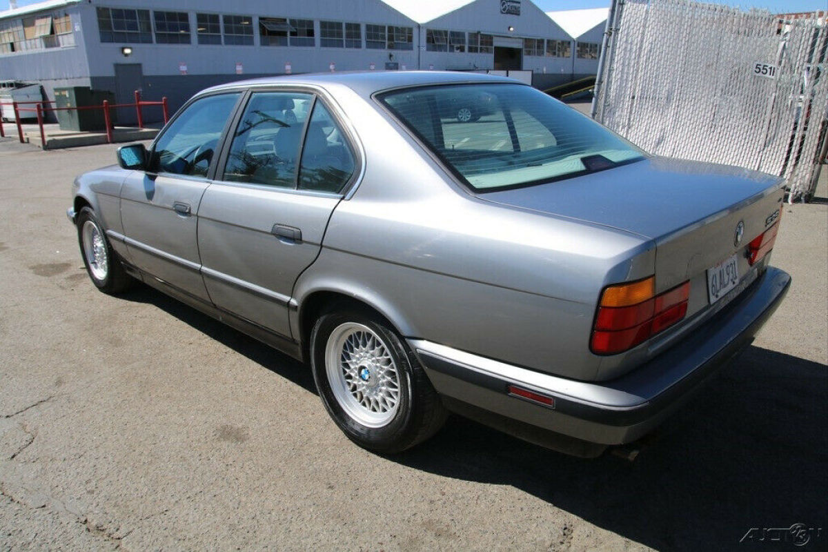 1991 BMW 5-Series 535i - photo 3