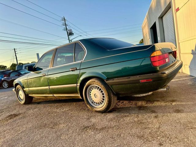 1991 BMW 7-Series 735iL 4D Sedan - photo 3