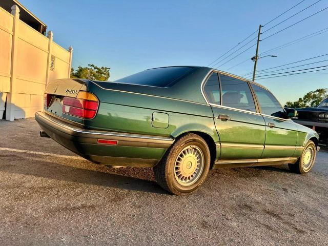 1991 BMW 7-Series 735iL 4D Sedan - photo 4