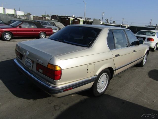 1991 BMW 7-Series 735iL - photo 4
