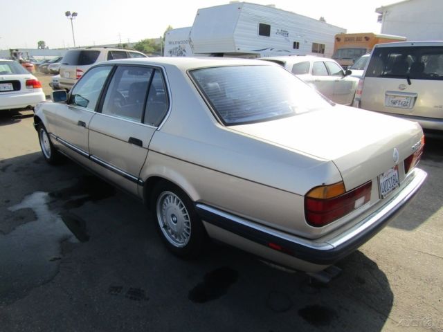 1991 BMW 7-Series 735iL - photo 6